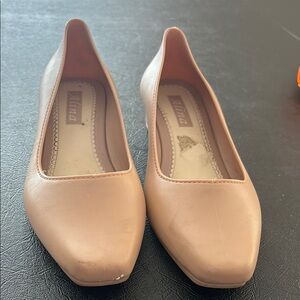 Women's Tan Flats